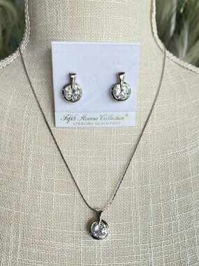 Fifth Avenue Solitaire Pendant Necklace & Sterling Silver Earring Posts New